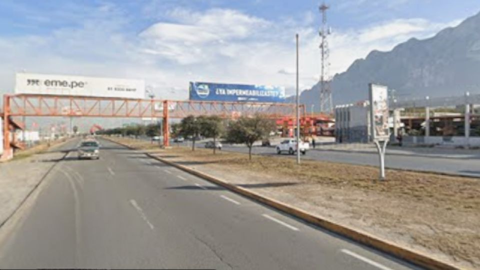 Los hechos ocurrieron sobre la Carretera a Saltillo, en el cruce con Quinta Avenida, en circulación de Santa Catarina hacia Monterrey.