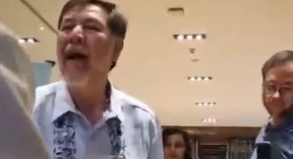 VIDEO | Abuchean a Fernández Noroña
