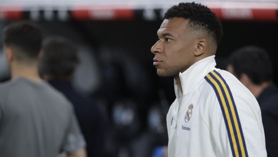 VIDEO | Streamer capta a Mbappé y Ester Expósito en vivo