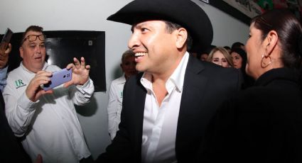 VIDEO | Julión Álvarez recibe golpe en pleno palenque