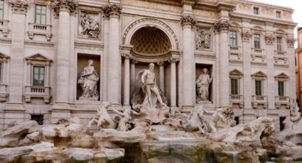 Turista se lanza a la Fontana di Trevi; podría ser vetado