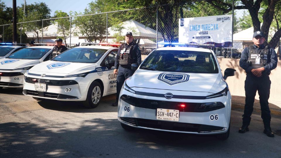 El alcalde Daniel Carrillo presentó 20 nuevas patrullas de proximidad para reforzar la seguridad en colonias de San Nicolás.