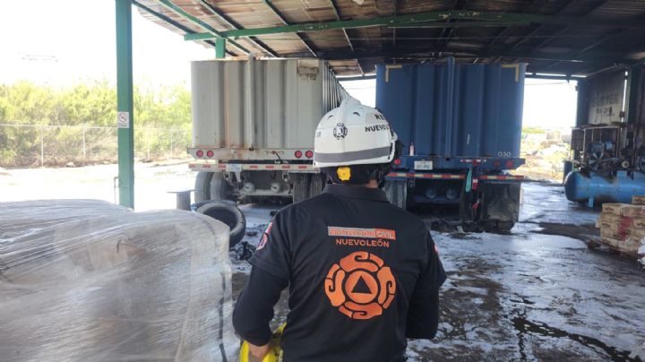 Hombre muere tras incendio en contenedores de diésel en Cadereyta