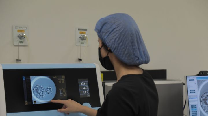 Hospital Universitario de la UANL incorpora tecnología de punta para tratamientos de fertilidad