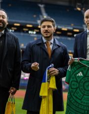 Foto descriptiva de: Samuel García se reúne con la Federación Sueca de Fútbol en Estocolmo
