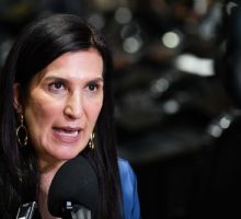 Kenia López Rabadán: Congreso contra el reloj para aplazar elección judicial