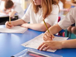 Beca Rita Cetina Primaria 2026: Documentos para la entrega de tarjeta