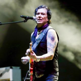 Caifanes respalda a madres buscadoras en el Palacio de los Deportes