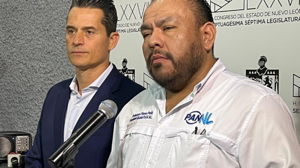 Fernando Margáin Sada, Secretario de Desarrollo Humano de Monterrey, y Policarpo Flores Peña, Dirigente Estatal del PAN en Nuevo León.