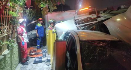 Muere conductor prensado tras choque y volcadura de tráiler en Rómulo Garza de San Nicolás