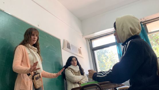 VIDEO | 'Soy peor que esto': directora de secundaria amenaza a alumno en pleno salón
