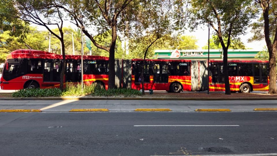 Los contingentes de transportistas y campesinos se concentrarán en Paseo de la Reforma antes de marchar al Zócalo.
