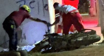 Muere joven de 16 años tras estrellar su moto contra un poste en Escobedo