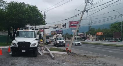 Más de 15 horas sin luz: Choque en la Carretera Nacional derriba poste