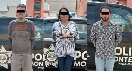 Detienen a tres personas en Monterrey por viajar en camioneta robada