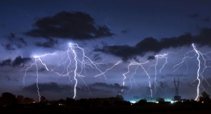 Alertan por lluvias y tormentas eléctricas en Monterrey