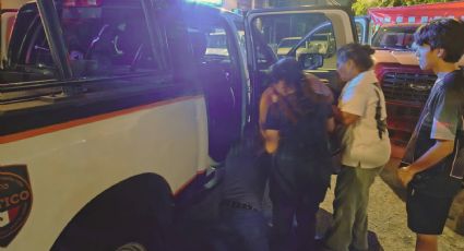 Policías de Guadalupe auxilian a mujer embarazada tras caída en vía pública