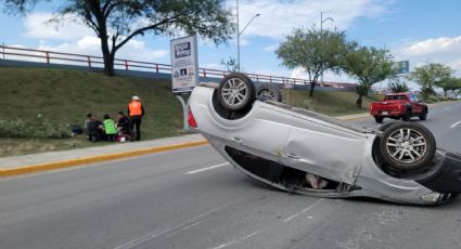 Volcadura y choque múltiple provocan movilización en Guadalupe