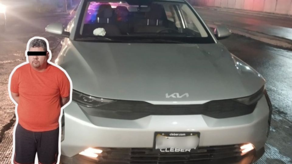 El automóvil con reporte de robo con violencia fue recuperado por elementos de la Policía de Monterrey durante un operativo en la colonia Cementos.