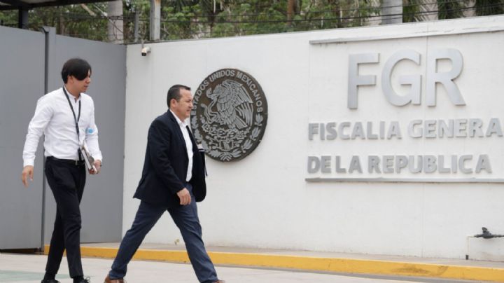 Dámaso Castro y Marco Almanza comparecen ante FGR en Sinaloa