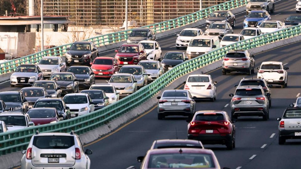 Para evitar contratiempos legales y sanciones económicas, los automovilistas deben verificar las especificaciones de sus unidades antes de salir a las calles.