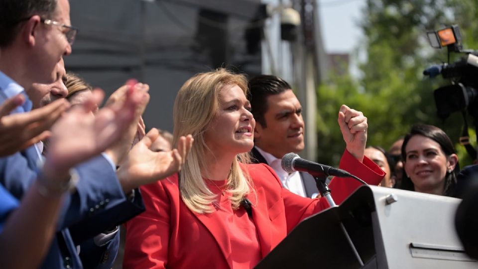 El litigante expuso las irregularidades detrás de un reciente citatorio recibido por la mandataria.