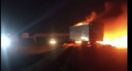 Mueren dos hombres calcinados tras choque de tráiler en autopista Monterrey-Nuevo Laredo