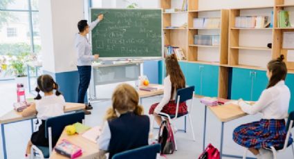 Profesor es investigado tras aceptar relación con alumna