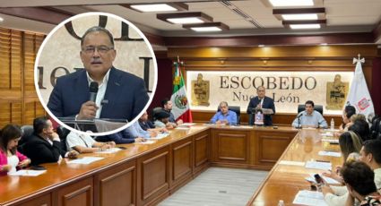 Entrega Andrés Mijes su solicitud de licencia para buscar la coordinación estatal de Morena