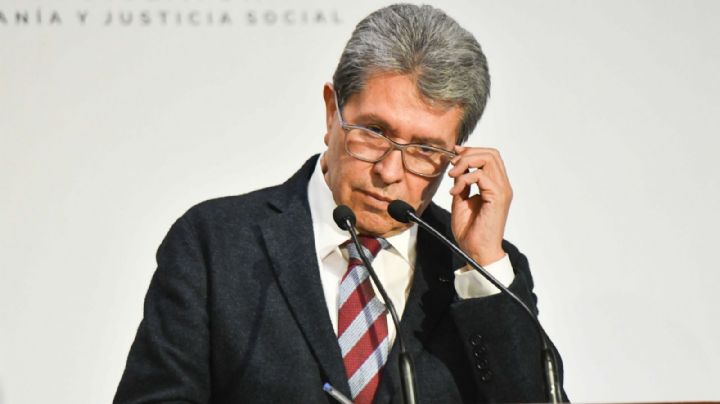 Monreal perfila periodo extraordinario para aplazar elección judicial a 2028