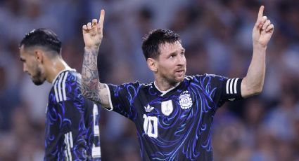 Messi recibe beso de 'Kiko' y desata furor entre fans