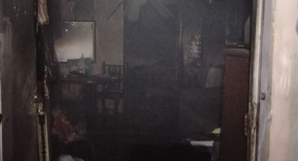 Incendio consume dos habitaciones de una vivienda en Escobedo