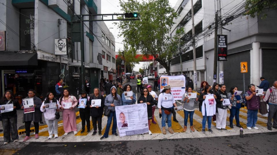 Un contingente de madres buscadoras protagonizó agresiones físicas y conatos de bronca contra elementos de la Secretaría de Seguridad Ciudadana (SSC).