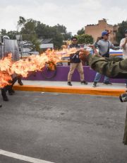 Foto descriptiva de: Bloque negro fracasa y no logra llegar al Estadio CDMX