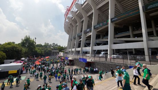 Frenan marcha de la CNTE rumbo al Estadio Ciudad de México