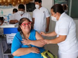 Quintana Roo se convierte en referente nacional tras histórico récord de vacunación