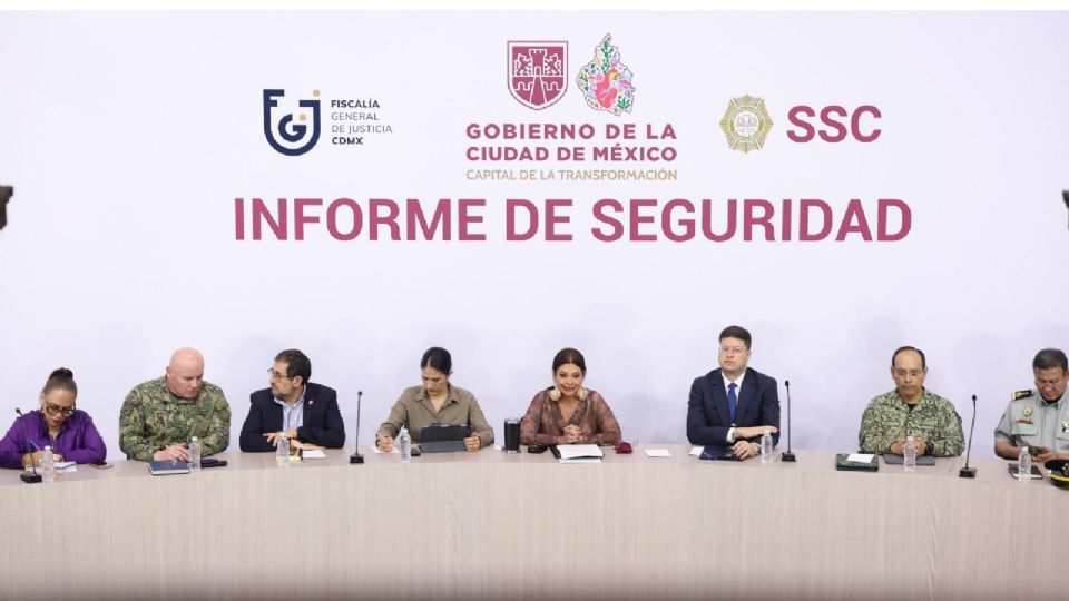 Acompañada por su gabinete de Seguridad, la jefa de Gobierno Clara Brugada ofreció una conferencia.