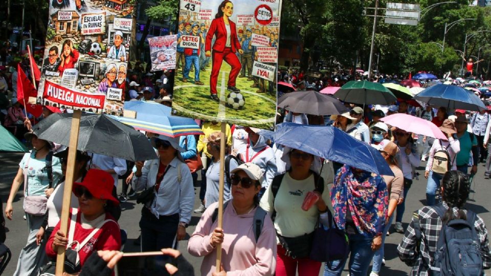 El pliego petitorio de la Sección XXII de la CNTE para esta jornada de movilizaciones en la CDMX incluye reformas estructurales en materia laboral y educativa.
