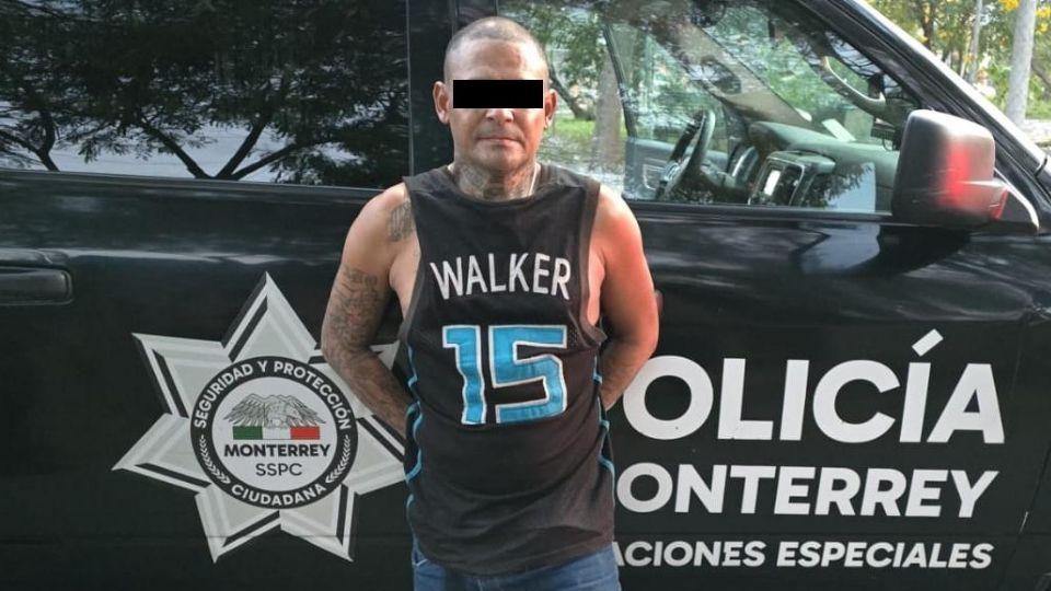 La rápida intervención de elementos municipales permitió ubicar al presunto agresor a pocos metros del lugar de los hechos.