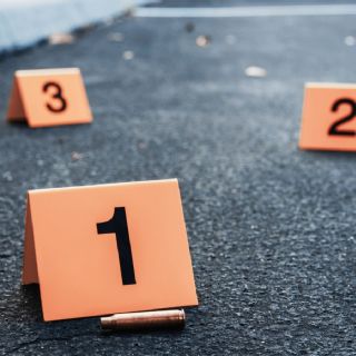 Discusión vecinal deja un niño y un joven muertos