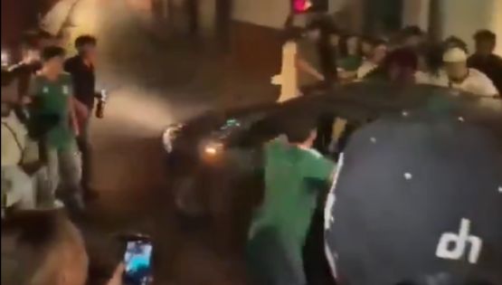 Captan a líder juvenil de Morena en Zacatecas golpeando a mujer