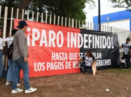 Trabajadores de la UAS inician huelga indefinida