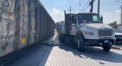 Camión choca contra tren en San Pedro