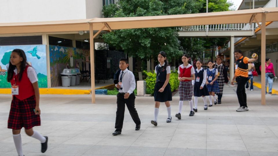 La expectativa por los partidos en la sede regiomontana llevó al gobierno estatal a decretar el lunes 29 de junio como día inhábil escolar, aunque las clases se reanudarán con normalidad el martes 30.