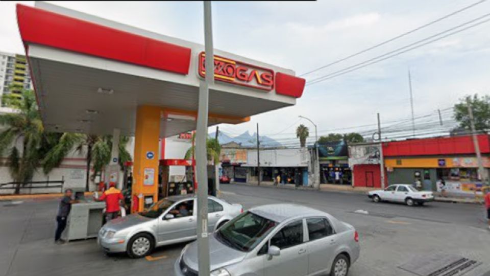 El monitoreo semanal de la Profeco señaló a una gasolinera sobre la calle Jiménez, en el centro de Monterrey.