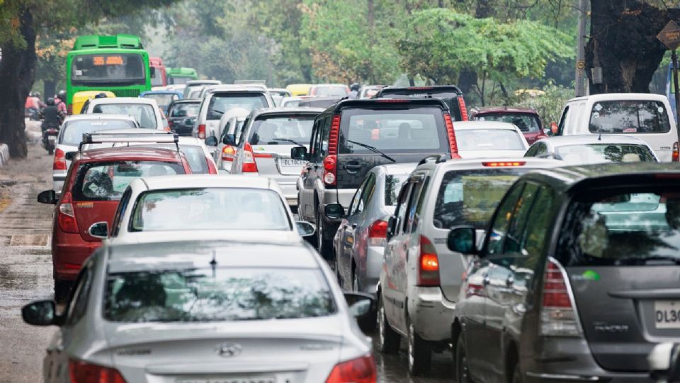 Las restricciones del Hoy No Circula están vigentes de las 5:00 a las 22:00 horas en CDMX y Edomex.