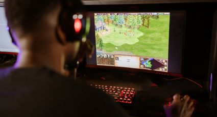 VIDEO | 'Gamer' ignora quemadura por no perder partida