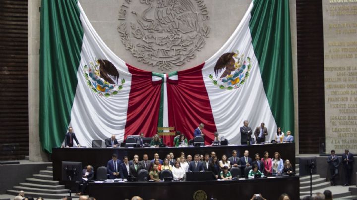 Arremeten diputados federales de Morena contra Fox y Calderón