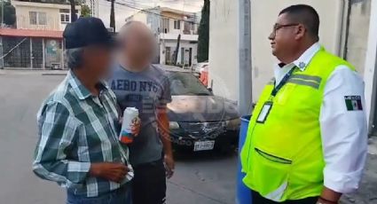 Tránsitos de Monterrey ayudan a adulto mayor extraviado
