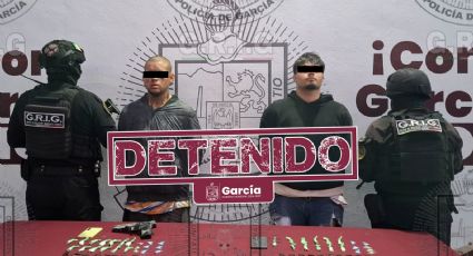Caen dos jóvenes con 60 dosis de droga y una réplica de arma tras persecución en García
